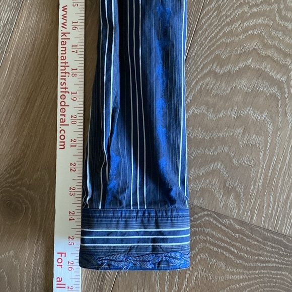 EUC Robert Graham bundle button down shirts Men’s M contrast cuffs Cotton Party - Picture 10 of 10